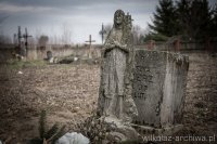 Kamienny nagrobek Agnieszki Kuśmierz (patrz 1983), 2016, fot. własna